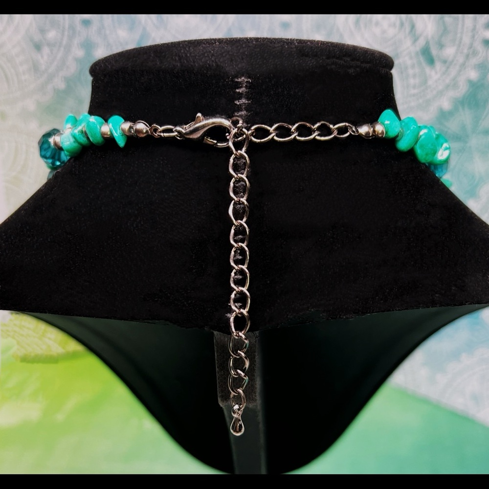 5 Strand Turquoise Blues & Green Acrylic Resin Beading Necklace - Picture 4 of 4